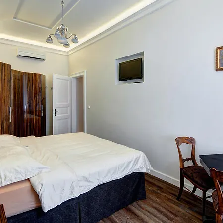 The Old Town Luxury Hideaway Praga